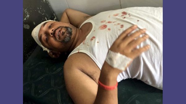 সোনারগাঁয়ে চাঁদা না পেয়ে প্রবাসীকে পিটিয়ে জখম