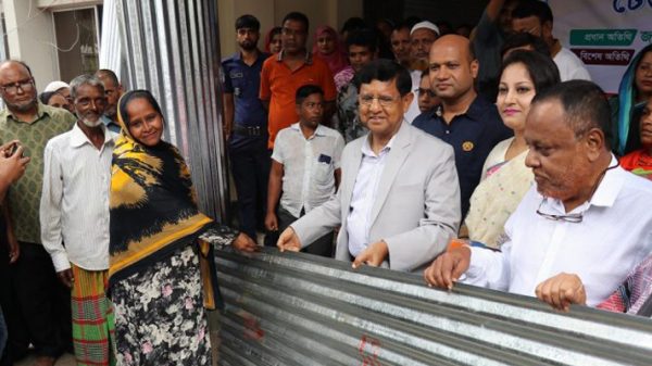 বঙ্গবন্ধুর বাংলায় কেউ গৃহহারা থাকবে না : বস্ত্র ও পাটমন্ত্রী