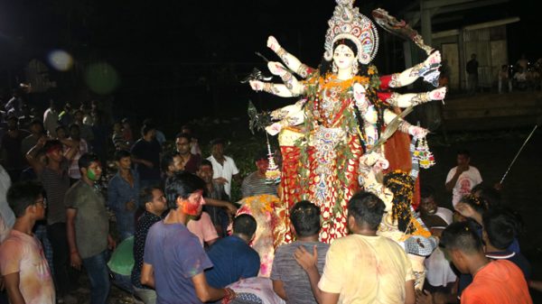 লালপুর বটতলা কালীমন্দিরের প্রতিমা বিসর্জনের মধ্য দিয়ে শারদীয় দুর্গাপূজা সম্পন্ন