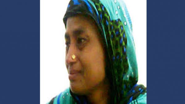 সিদ্ধিরগঞ্জের শীর্ষ মাদক ব্যবসায়ী জয়নব গ্রেফতার