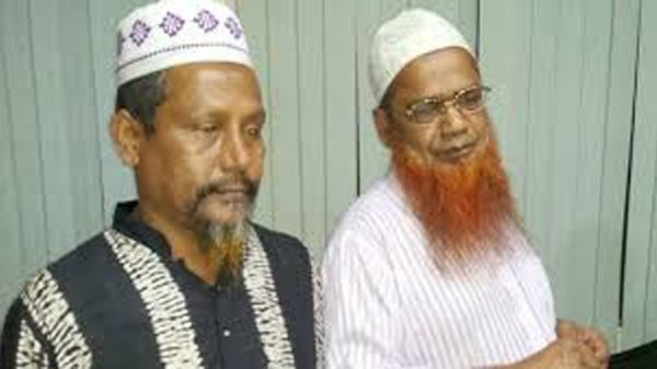 বক্তাবলীতে রহিমের ইটভাটায় সামেদ আলী বাহিনীর লুটপাট