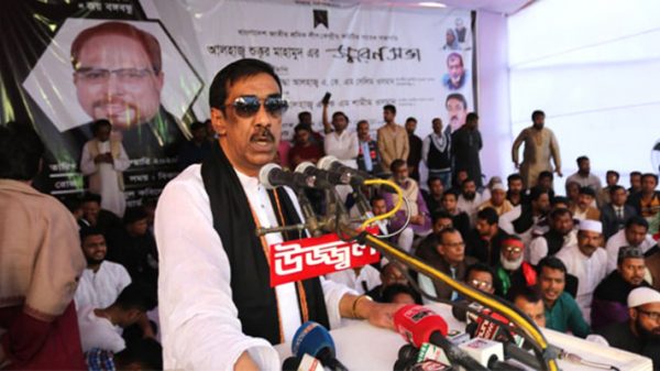 রাজনীতি এখন রাজনীতিবিদদের কাছে অনুপস্থিত : শামীম ওসমান