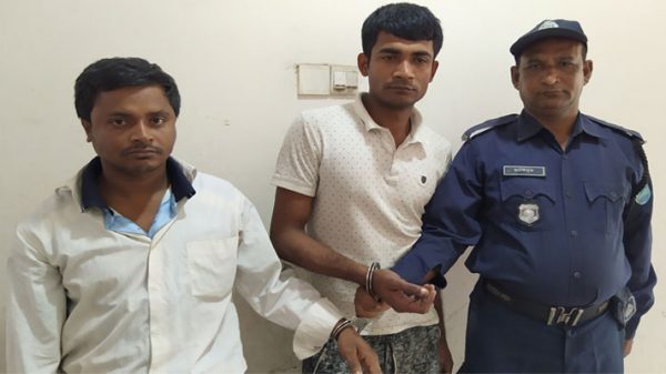 নারায়ণগঞ্জে ‘সোর্স’ নিধনে নেমেছে পুলিশ