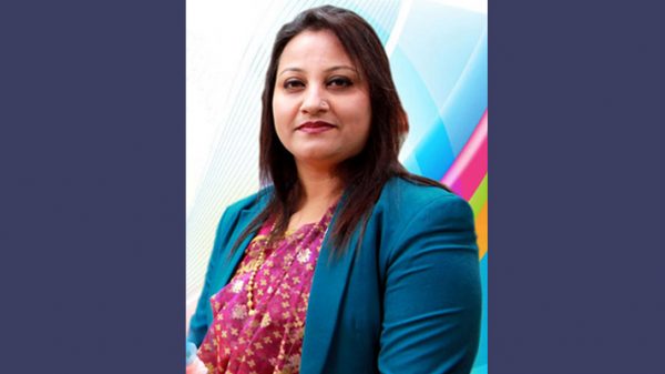 দুঃস্থদের সহায়তায় বেতন-ভাতা দান করলেন ইউএনও মমতাজ