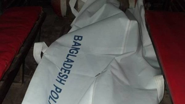 শীতলক্ষ্যায় অজ্ঞাত ব্যক্তির লাশ উদ্ধার