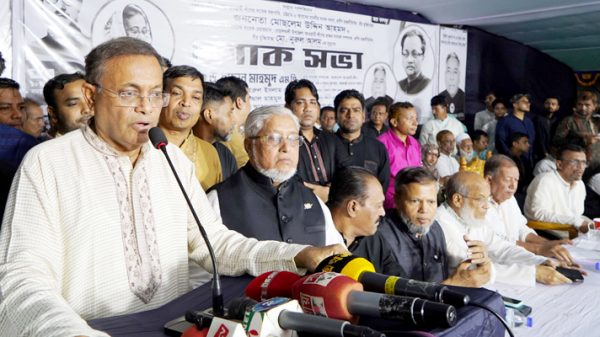 দয়া করে নির্বাচনের খেলা থেকে পালিয়ে যাবেন না : বিএনপিকে তথ্যমন্ত্রী