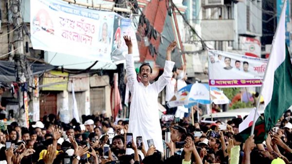আ'লীগের শান্তি সমাবেশ : শামীম ওসমানের স্লোগানে মুখরিত ঢাকার রাজপথ