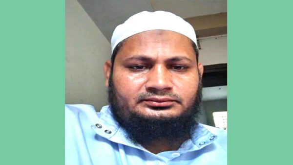 সিদ্ধিরগঞ্জে মসজিদের ইমামের বিরুদ্ধে থানায় অভিযোগ