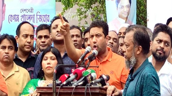 আন্দোলনের মাধ্যমেই খালেদা জিয়াকে মুক্ত করতে হবে : আজাদ