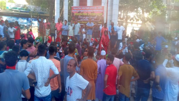 হত্যাকারীদের আইনের কাঠগড়ায় এনে মৃত্যুদণ্ড দিতে হবে : রফিউর রাব্বী