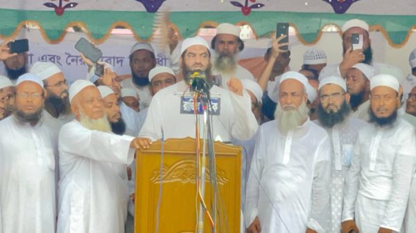 শেখ হাসিনার বিচার এই বাংলার মাটিতে করতে হবে : মামুনুল হক