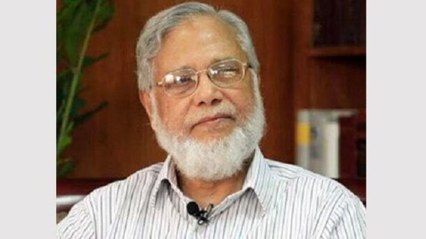 বন্দরে সাবেক প্রধান বিচারপতির নামে মামলা