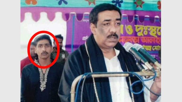 ছাত্র-জনতার উপর গুলিবর্ষণকারী যুবলীগ নেতা নজরুল প্রকাশ্যে!