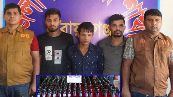 ফেন্সিডিলসহ কুমিল্লার ৩ মাদক কারবারি সিদ্ধিরগঞ্জে গ্রেফতার