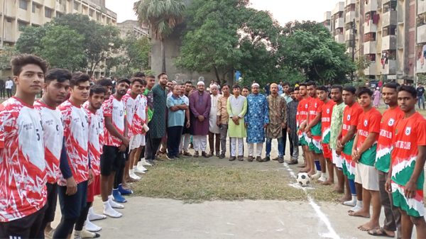 ফতুল্লায় পূর্ণতা স্মৃতি ফুটবল টুর্নামেন্টের উদ্বোধন