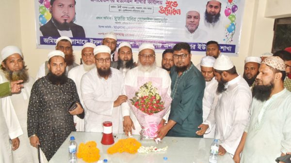 Дәретханада күтпеген жыныстық қатынас