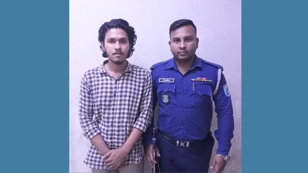 সমন্বয়ক পরিচয়ে ট্রাফিক পুলিশের ওপর হামলা, গ্রেপ্তার ১