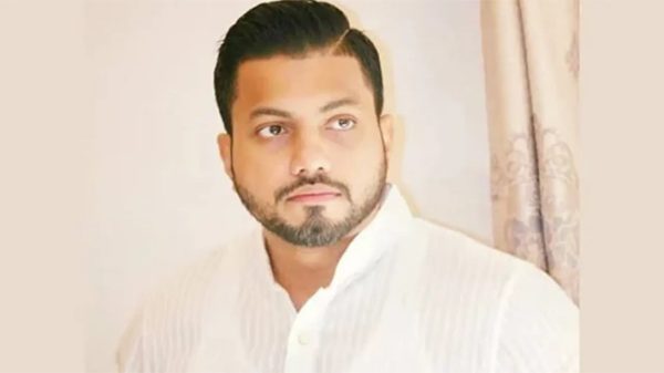 ক্ষমা চাইলেন ইশরাক