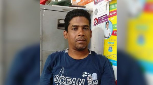 সাংবাদিকদের উপর হামলাকারী জাকির এখনো বহাল তবিয়তে!