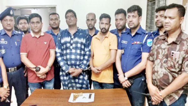 সিদ্ধিরগঞ্জে অস্ত্র-গুলিসহ আজমেরী ওসমানের দুই সহযোগী গ্রেফতার