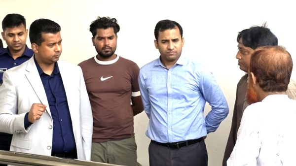 ফতুল্লায় পাম্প হাউস পরিদর্শন শেষে ক্ষোভ প্রকাশ করেন জেলা প্রশাসক