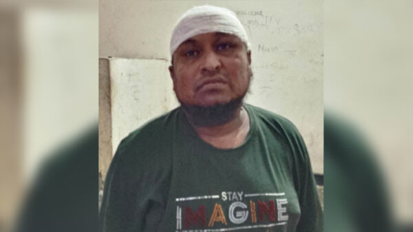 ফতুল্লায় বাথরুমে লুকিয়ে থেকেও শেষ রক্ষা হলোনা যুবলীগ সভাপতির