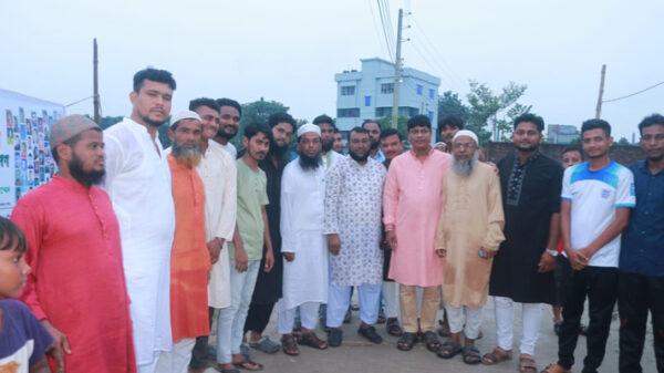 শহীদদের স্মরণে গোপালনগর পশ্চিমপাড়া একতা সমাজকল্যাণ সংঘের উদ্যোগে দোয়া
