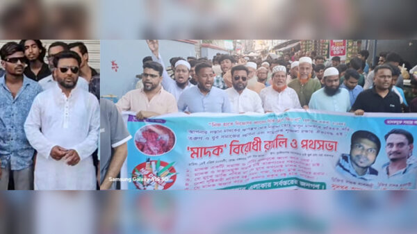 দ্বিমুখী ভূমিকায় স্বেচ্ছাসেবক দলনেতা মোক্তার হোসেন