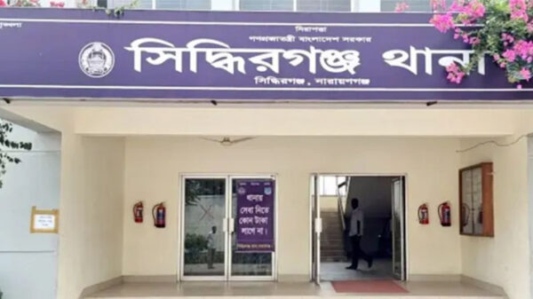 সিদ্ধিরগঞ্জে স্বামীর বিশেষ অঙ্গ কাটলেন স্ত্রী!